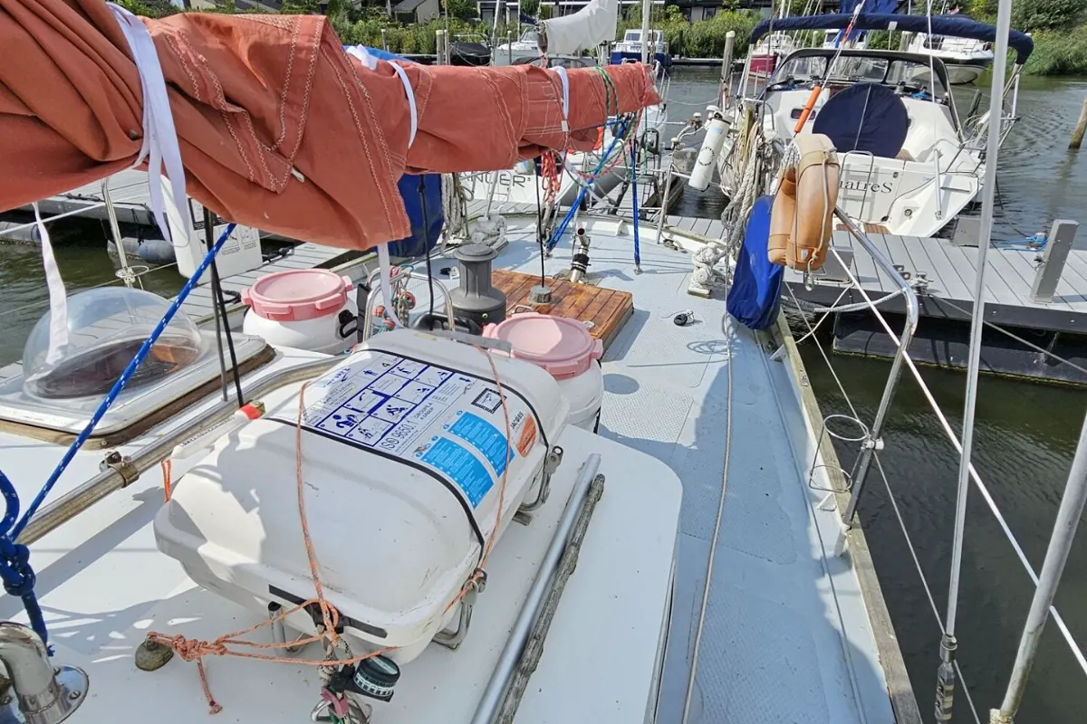 Alan Pape 46 Ketch 18