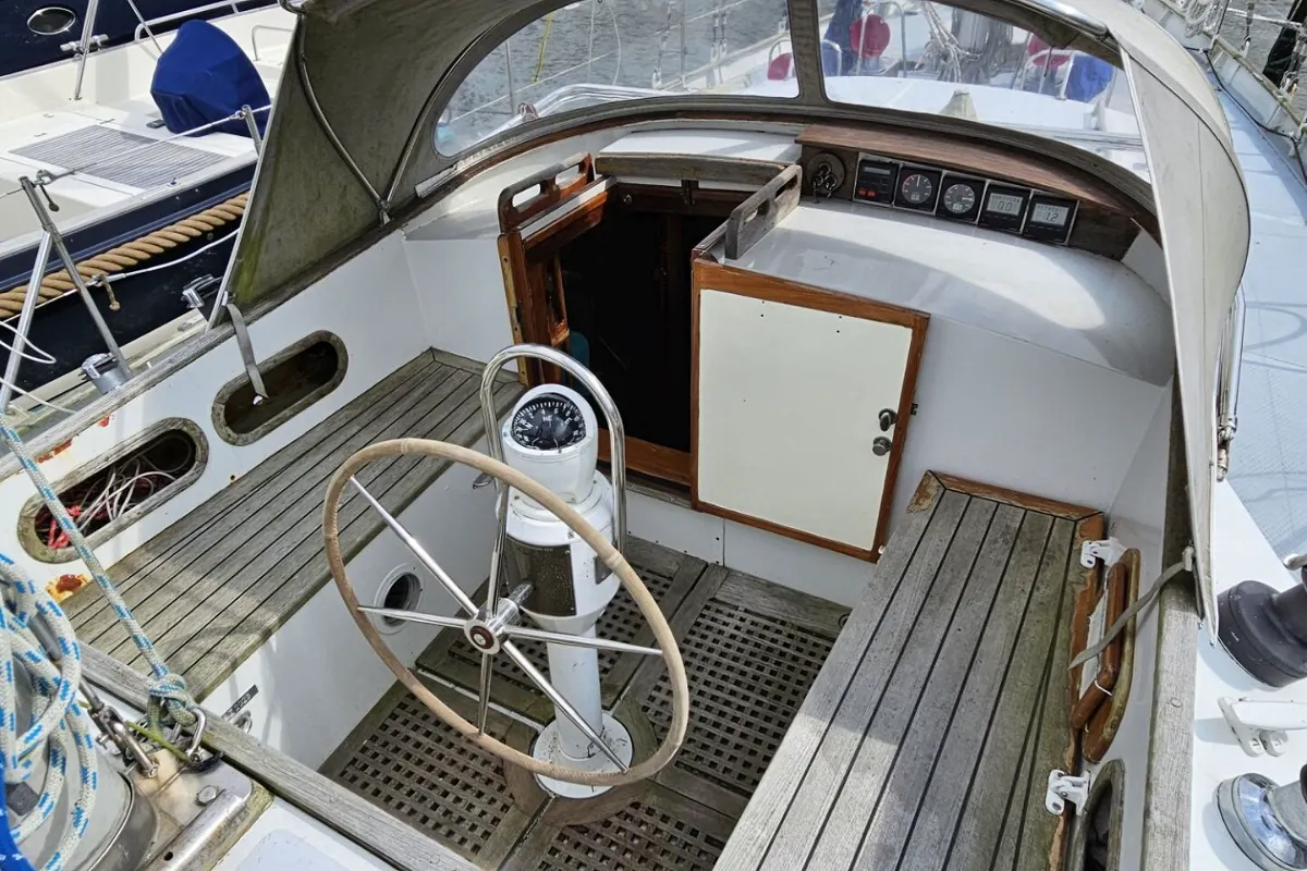 Alan Pape 46 Ketch 21