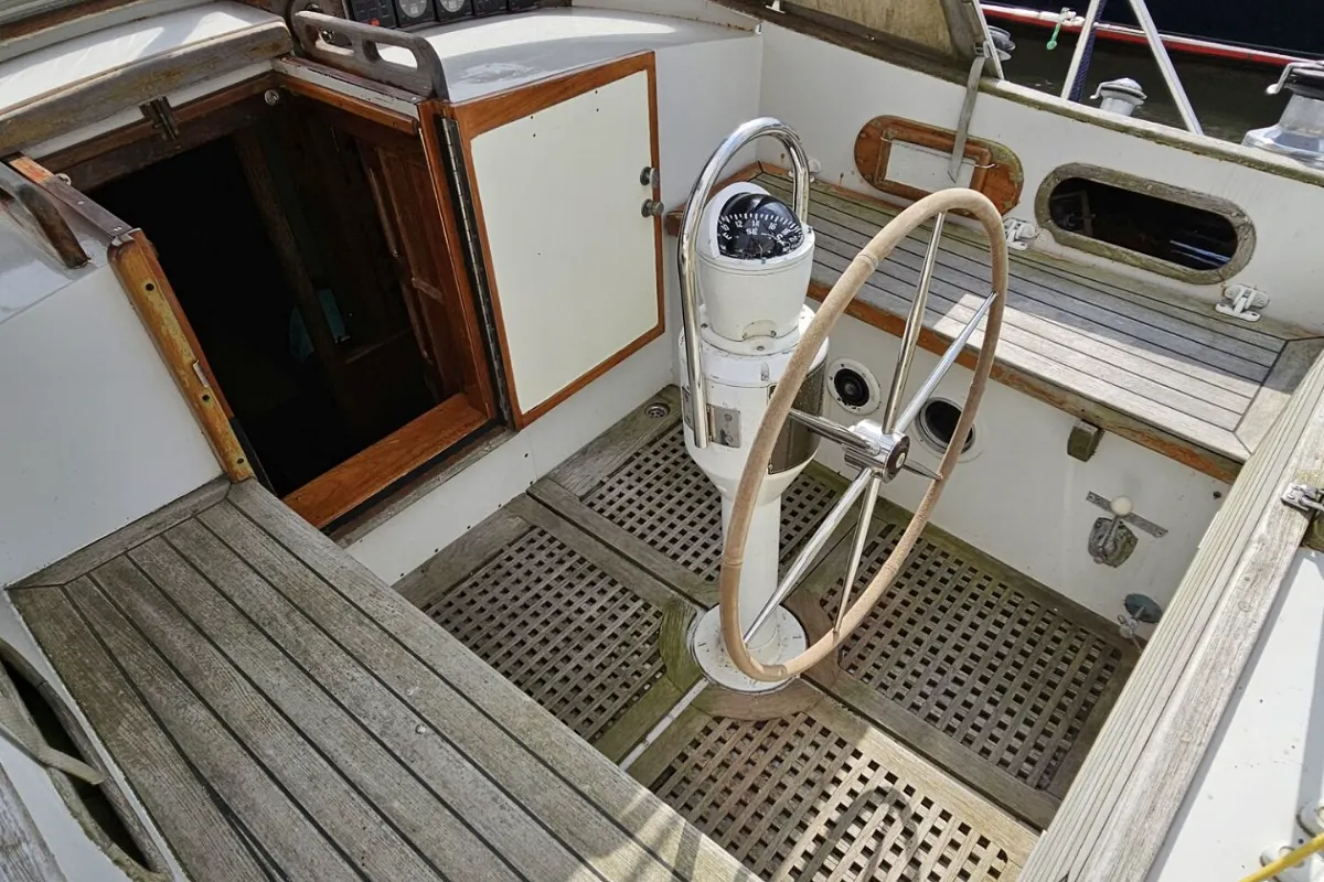 Alan Pape 46 Ketch 22
