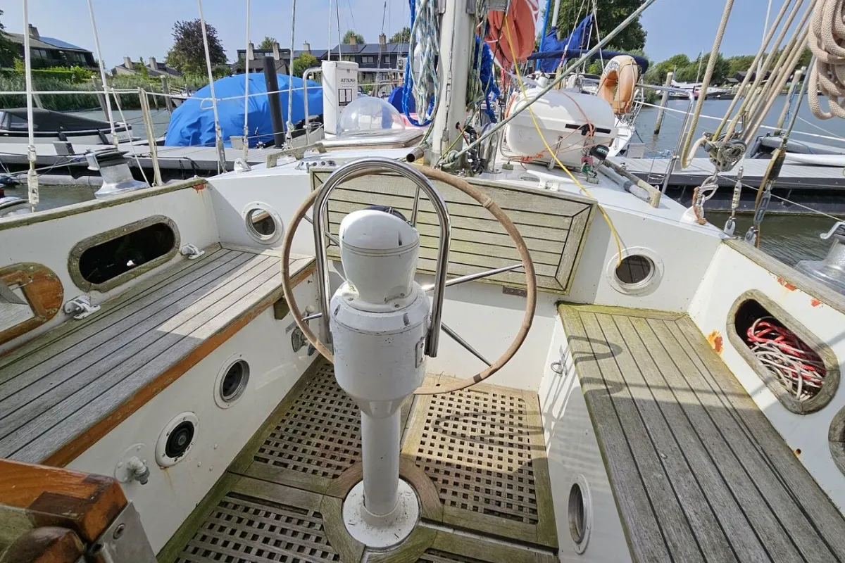 Alan Pape 46 Ketch 25