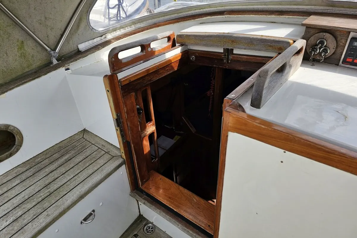 Alan Pape 46 Ketch 26