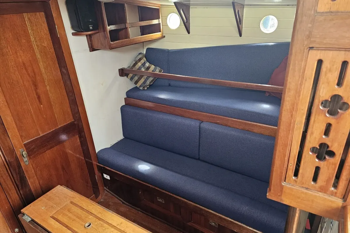 Alan Pape 46 Ketch 39