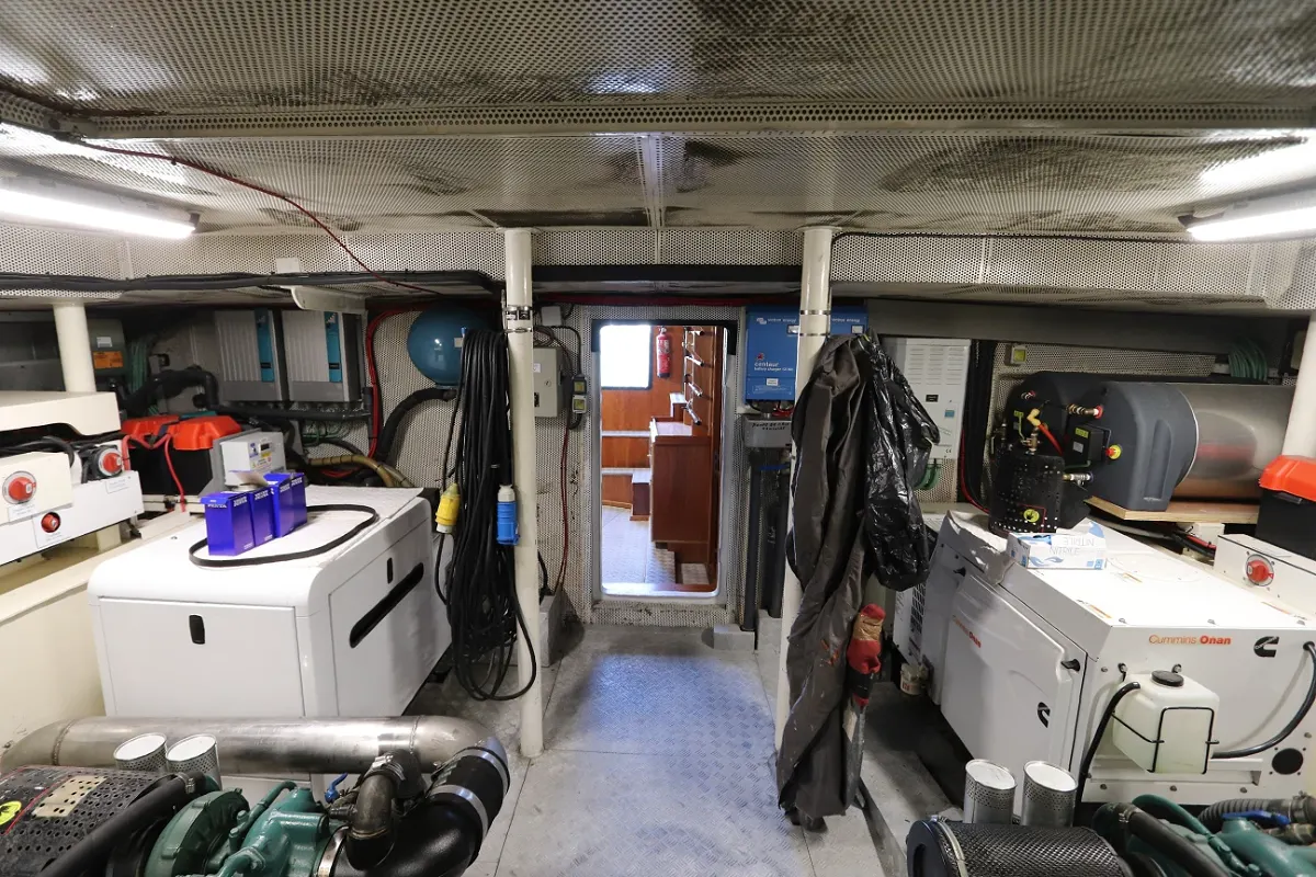 Marcelo Penna Trawler 70 190
