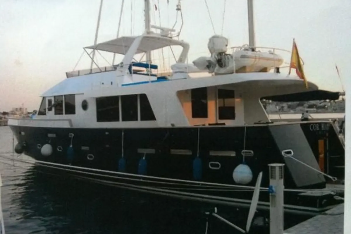 Marcelo Penna Trawler 70 24