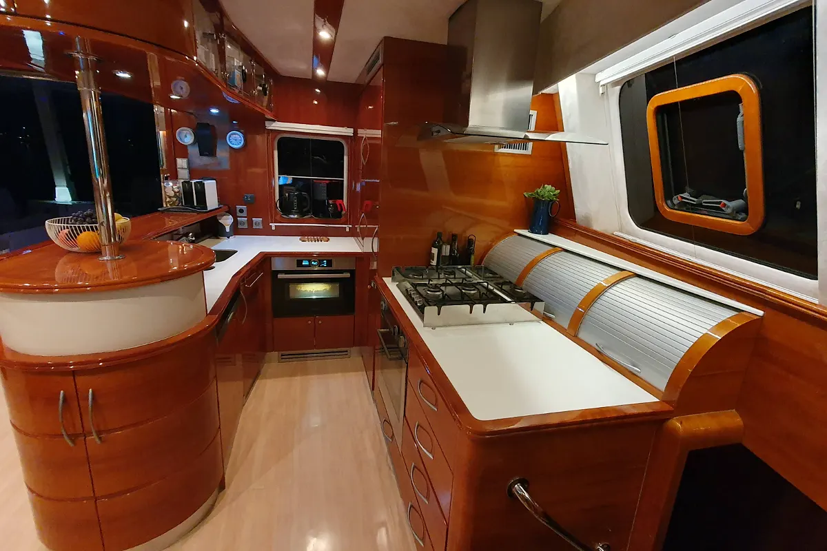 Sunreef 62 19