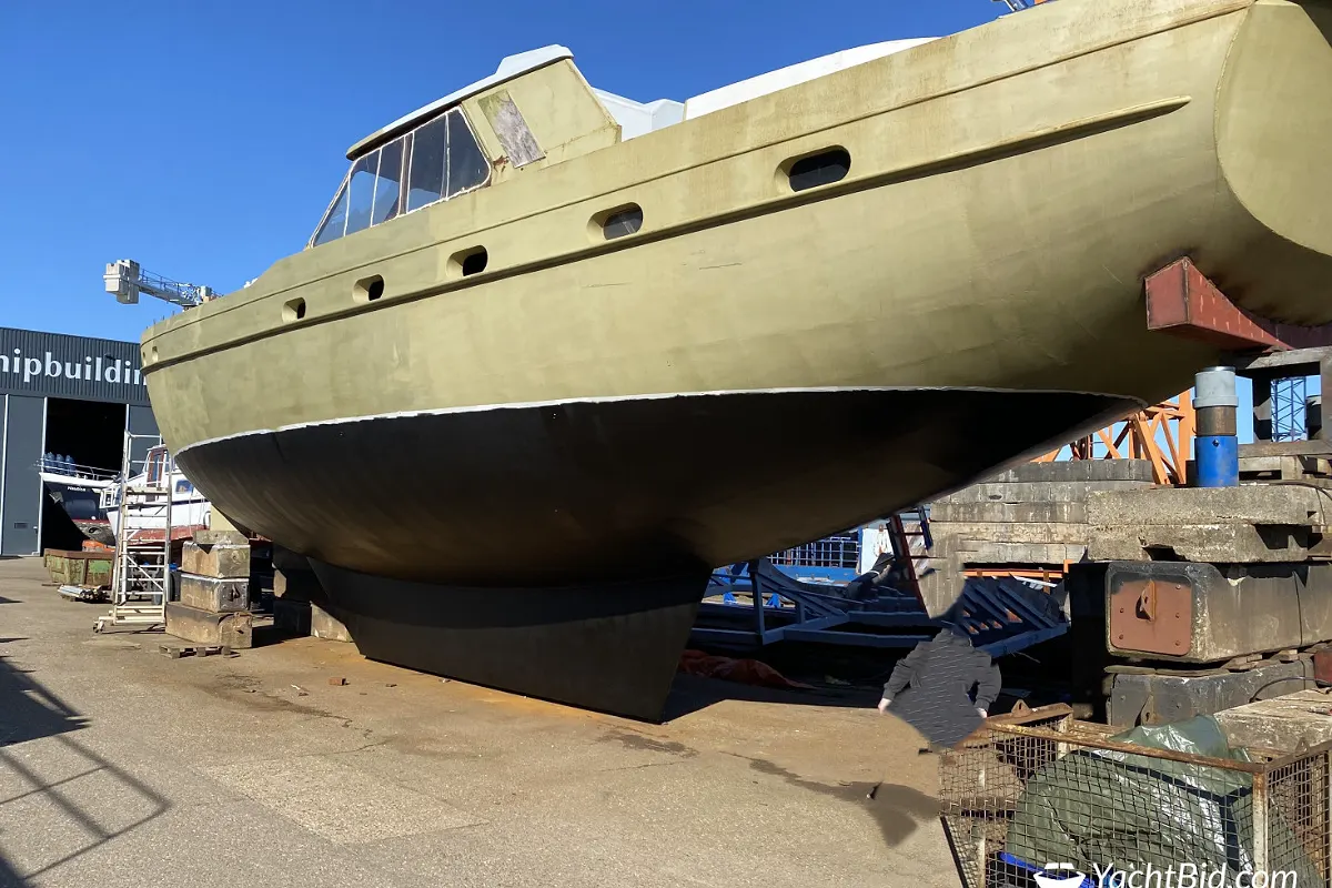 Helleman Steel Ketch Casco 24M 9