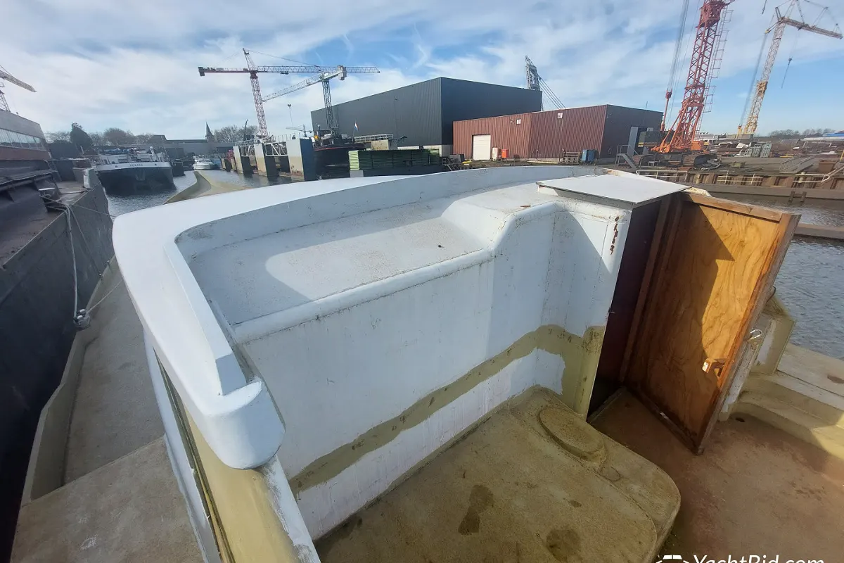 Helleman Steel Ketch Casco 24M 31