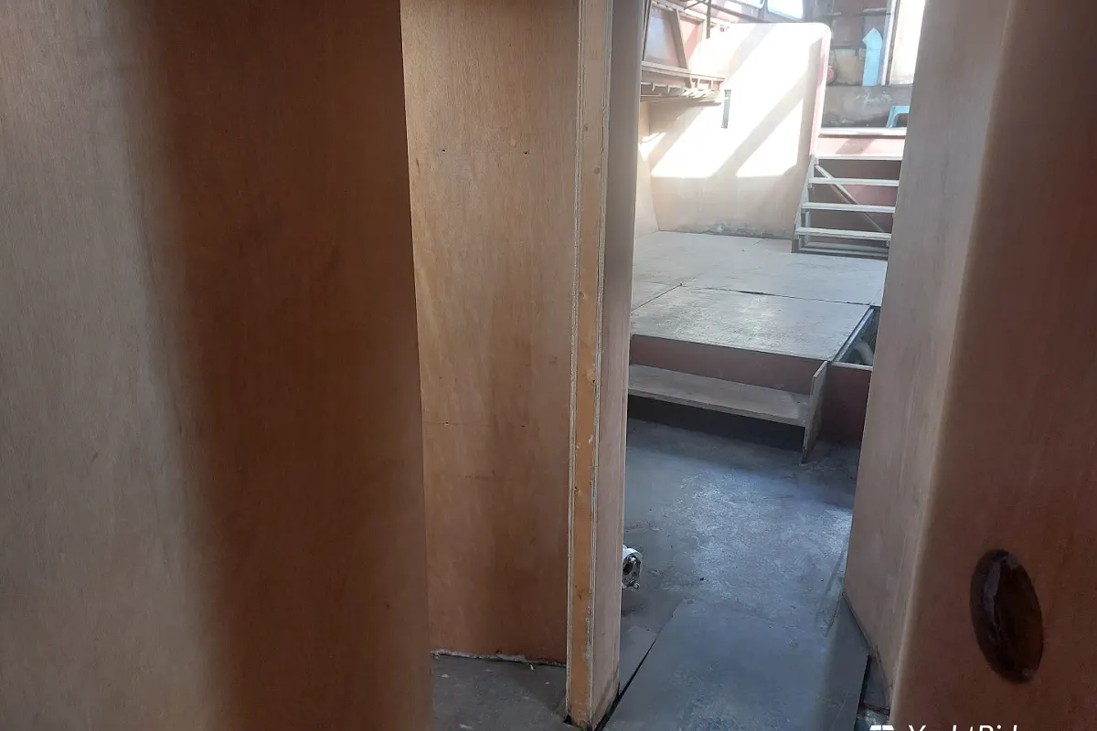 Helleman Steel Ketch Casco 24M 41