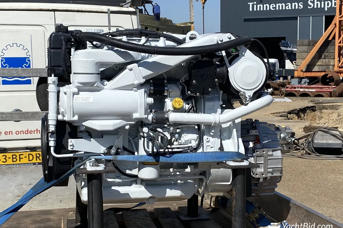 Helleman Steel Ketch Casco 24M 66