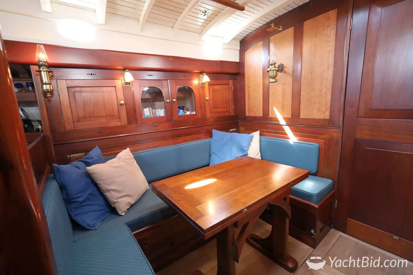 Max Oertz Bermudan Cutter 44ft zeiljacht – foto 4 – kavel bij YachtBid, Rm