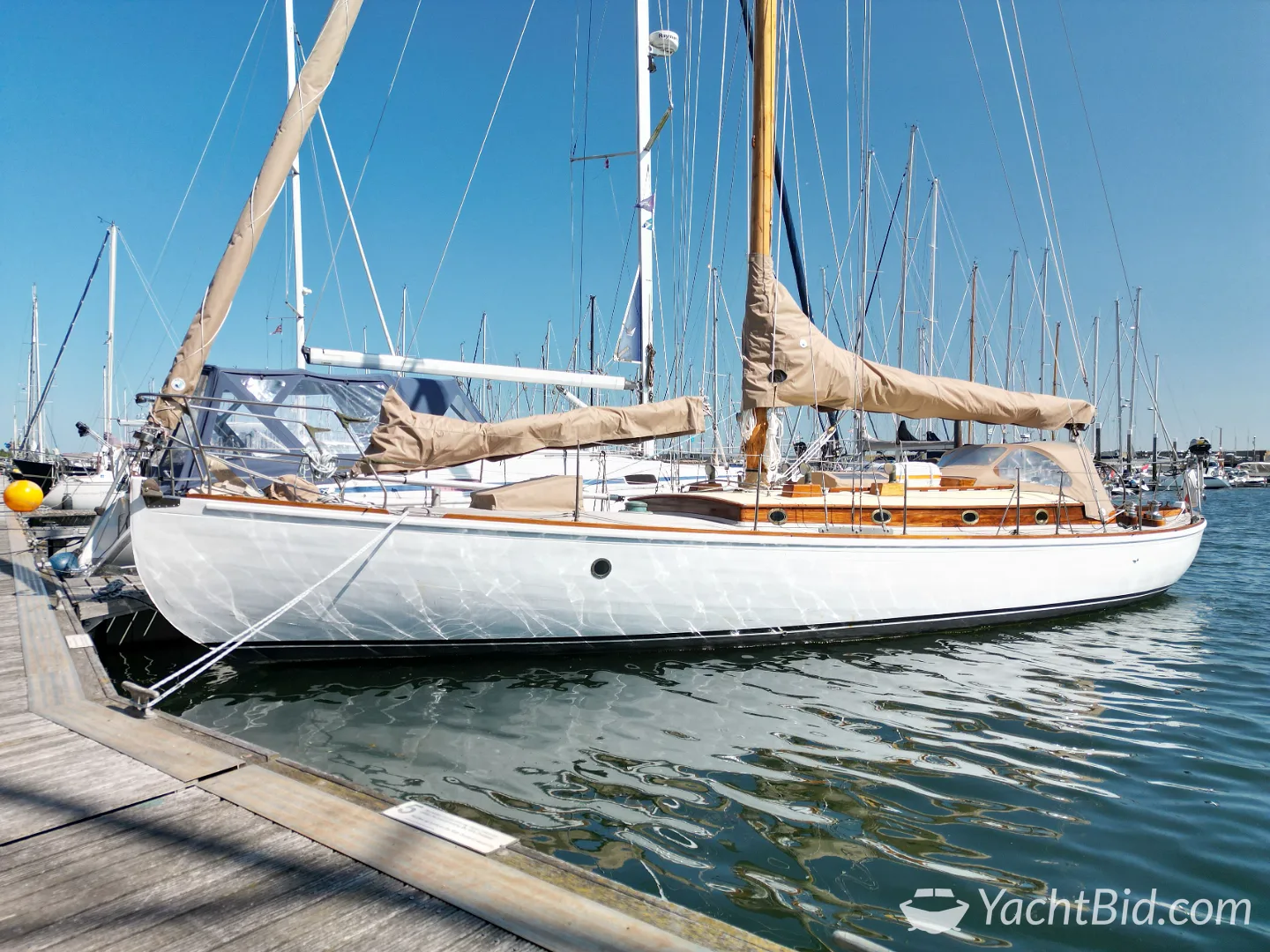 Max Oertz Bermudan Cutter 44ft zeiljacht – foto 3 – kavel bij YachtBid, Rm