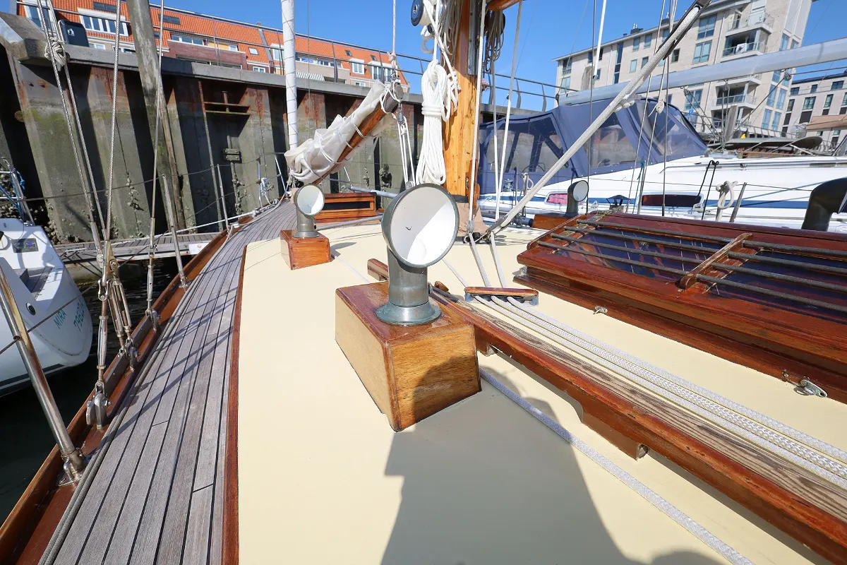 Max Oertz Bermudan Cutter 44ft 27