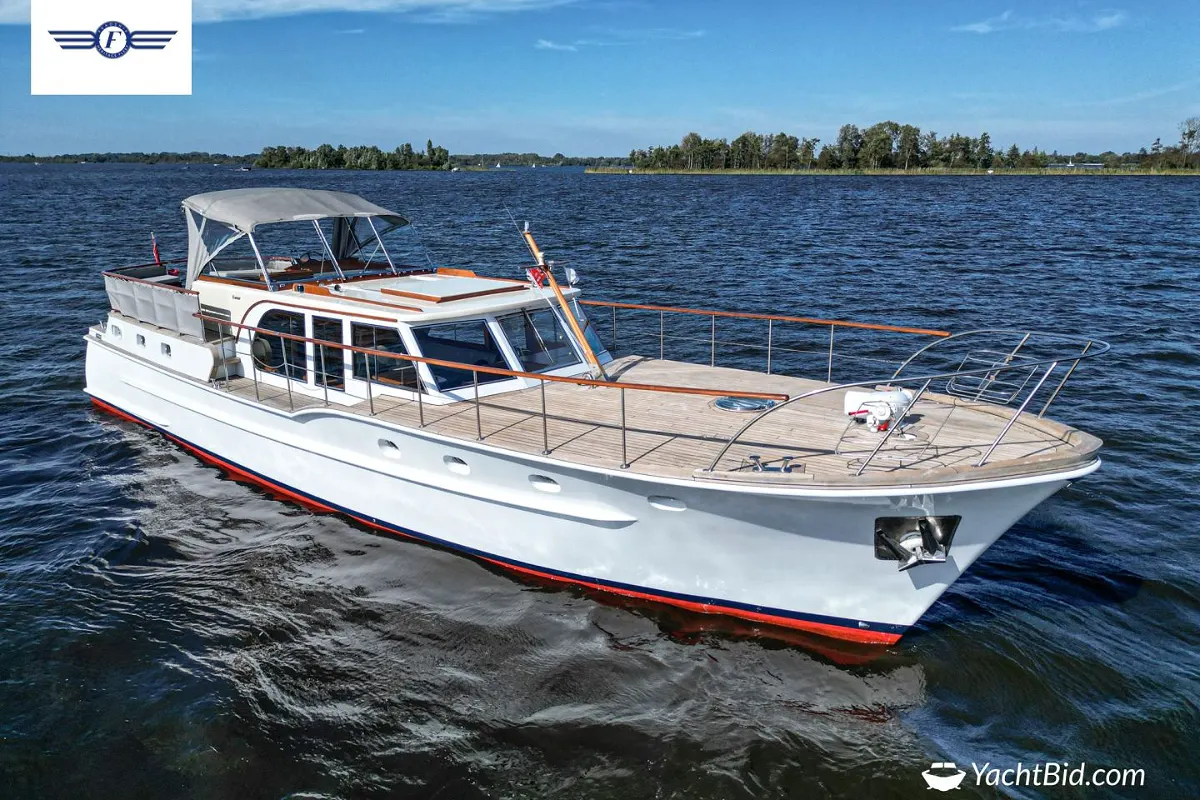 Feadship Van Lent ''MUMTAJ'' 28