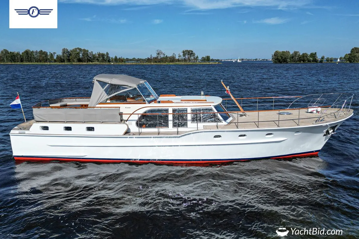 Feadship Van Lent ''MUMTAJ'' 31