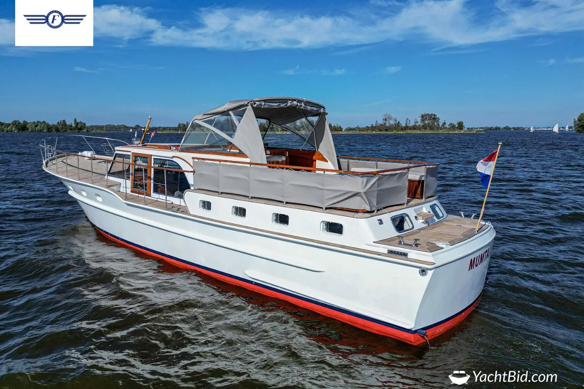 Feadship Van Lent ''MUMTAJ'' 42