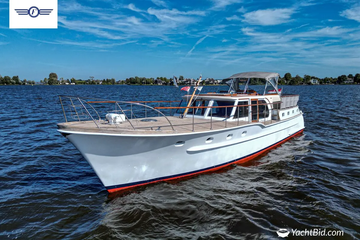 Feadship Van Lent ''MUMTAJ'' 43