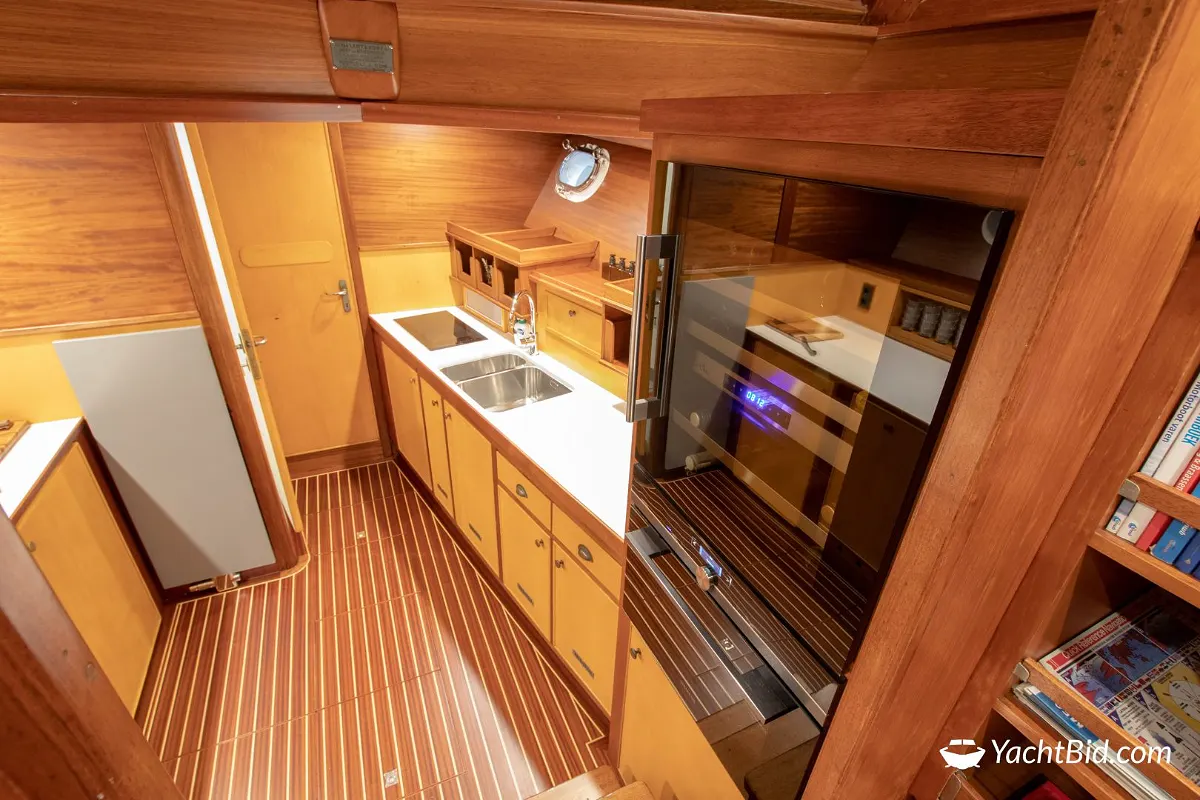 Feadship Van Lent ''MUMTAJ'' 72
