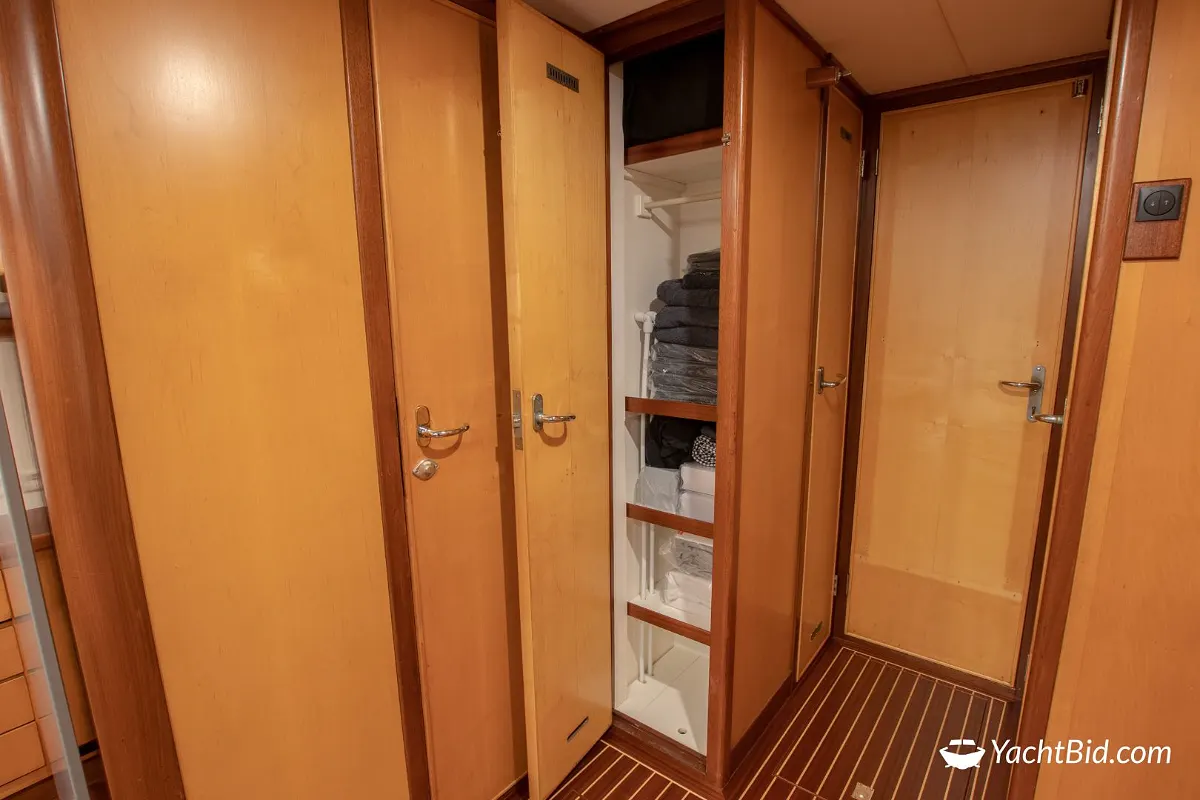 Feadship Van Lent ''MUMTAJ'' 99