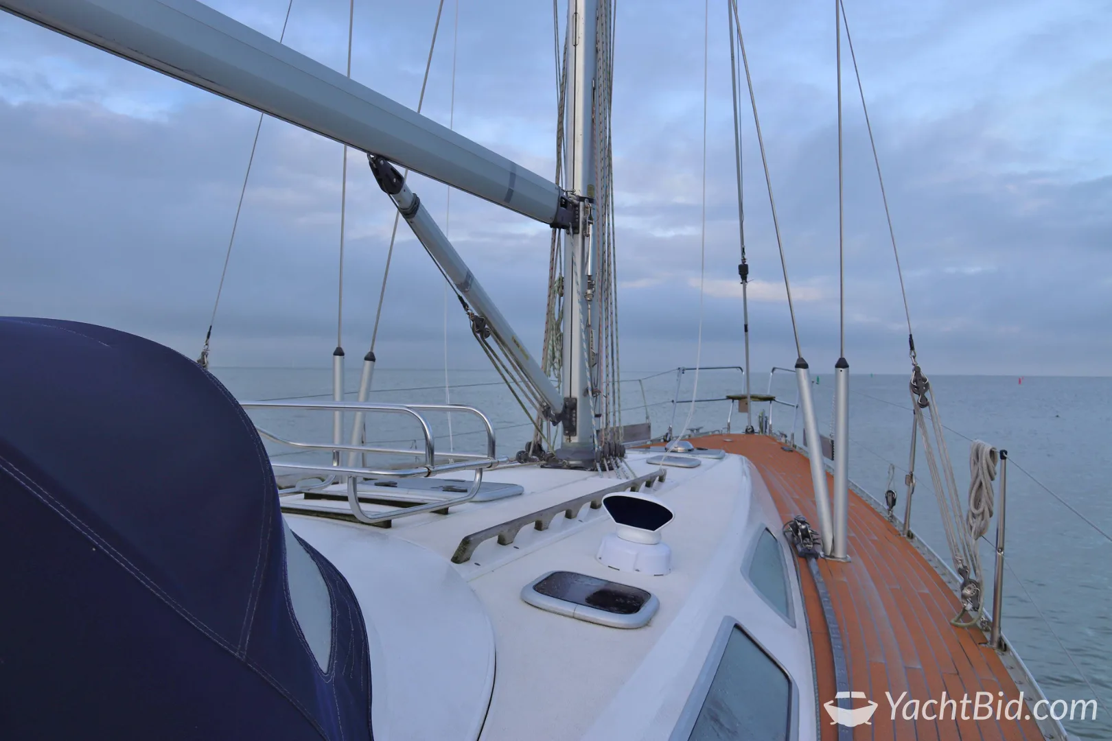 Comfortina 42 zeiljacht – foto 3 – kavel bij YachtBid, Hindeloopen