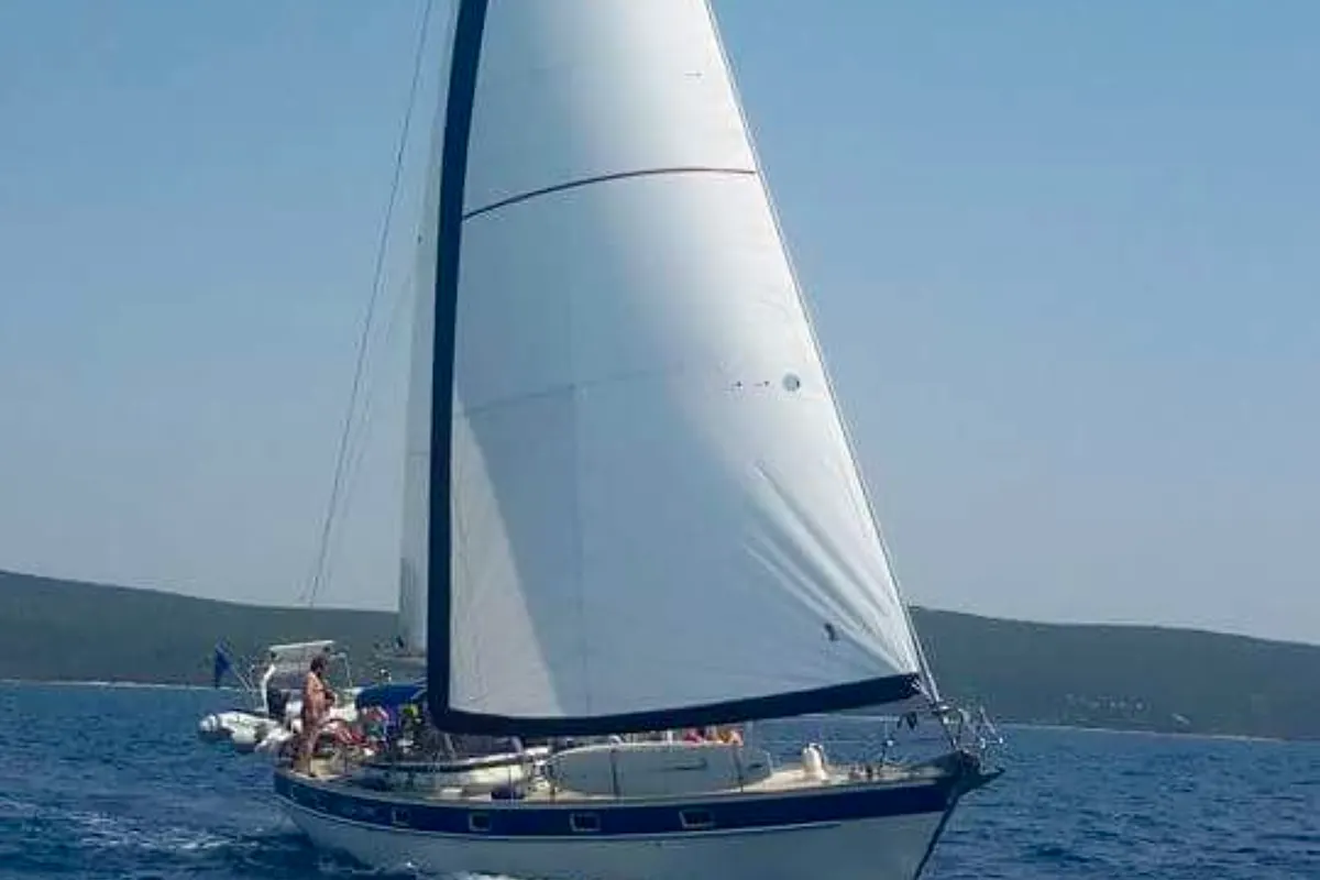 Hallberg Rassy 49 33