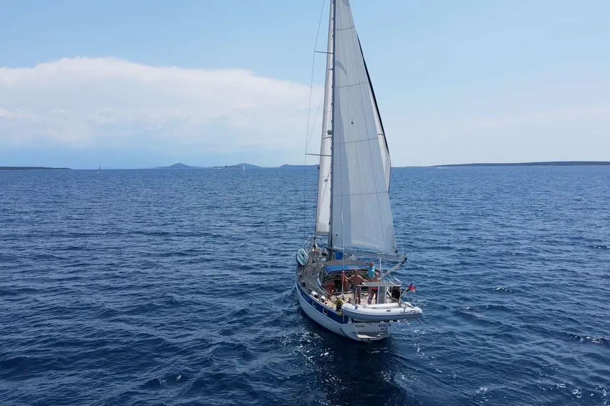 Hallberg Rassy 49 32