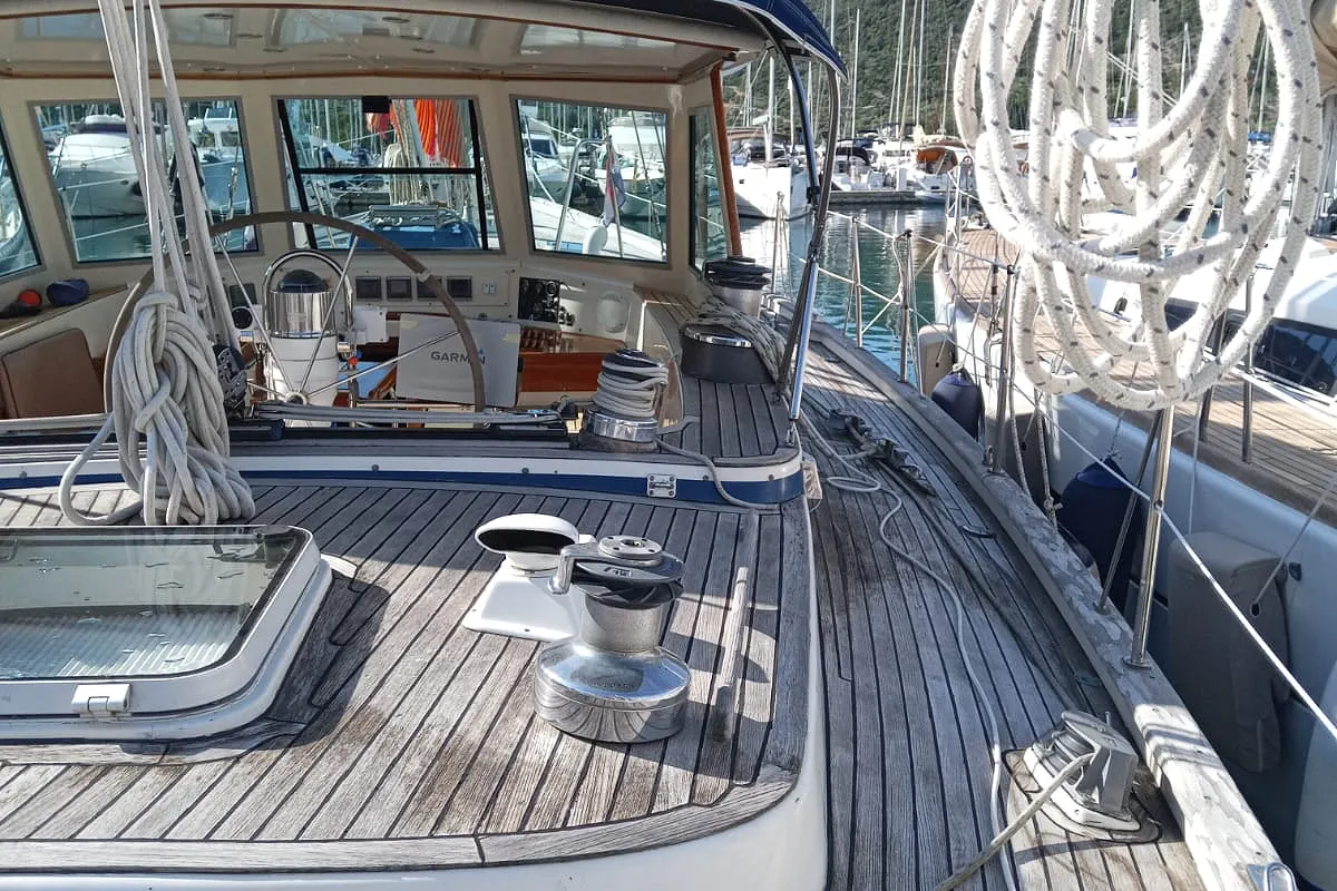 Hallberg Rassy 49 25