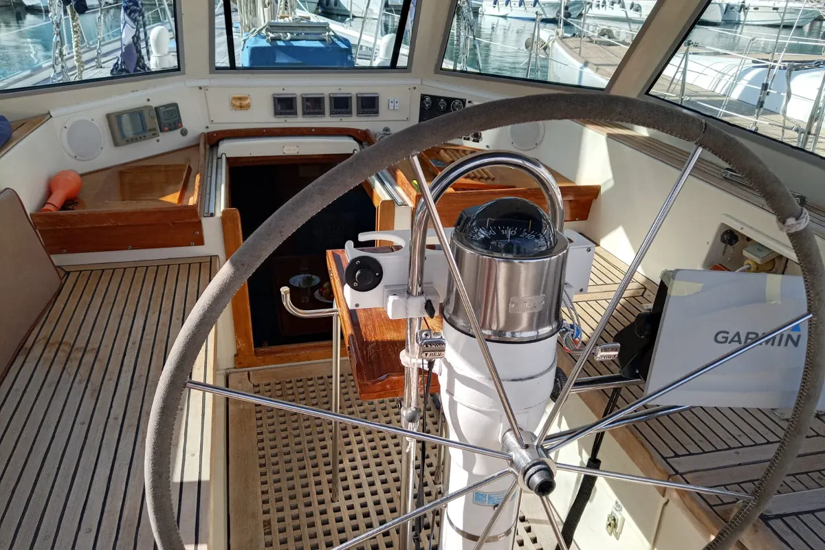 Hallberg Rassy 49 10