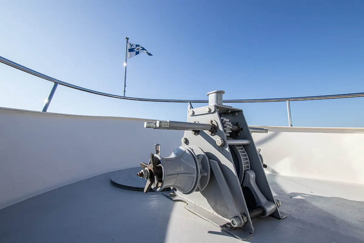 Live Aboard 1800 23