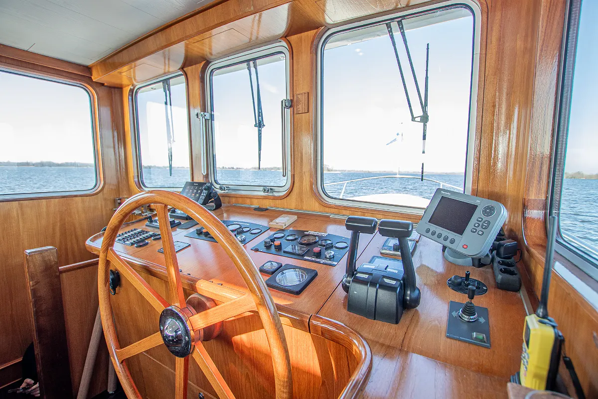 Live Aboard 1800 79