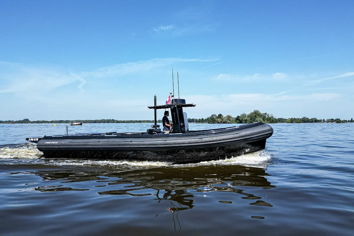 Blue Spirit 1050 RIB Tender 10