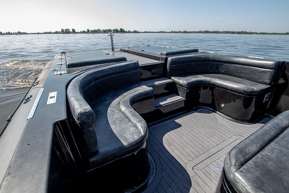 Blue Spirit 1050 RIB Tender 57