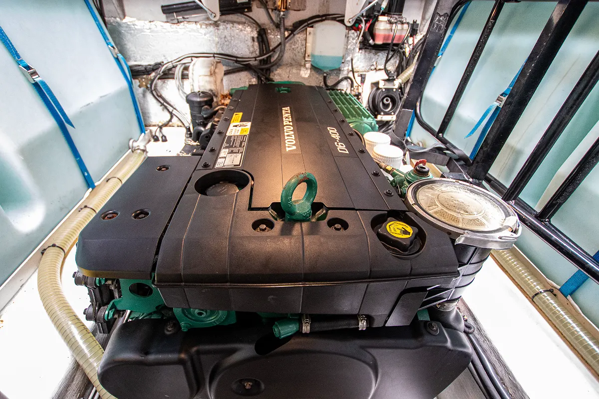 Blue Spirit 1050 RIB Tender 87