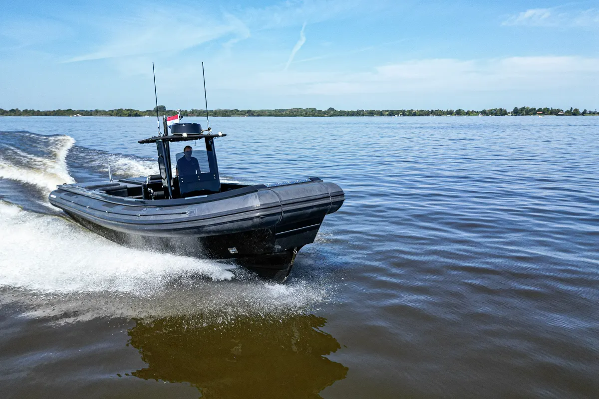 Blue Spirit 1050 RIB Tender 53