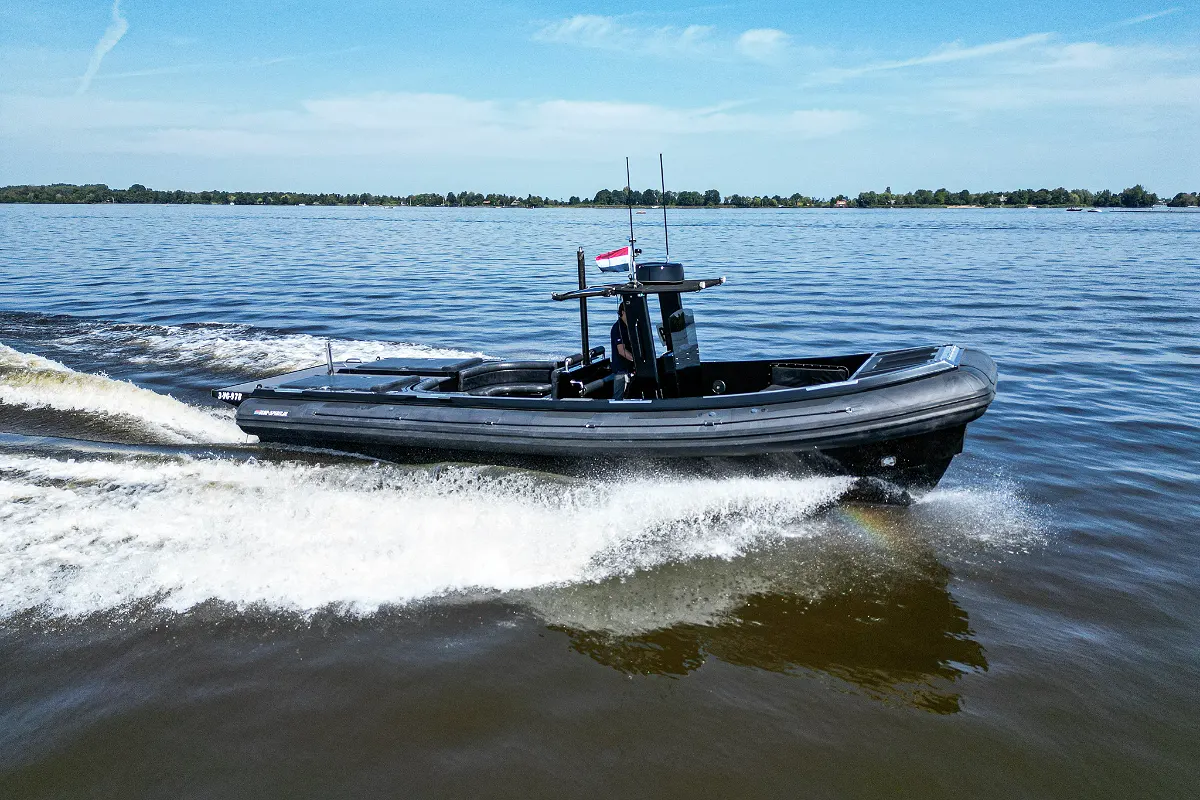 Blue Spirit 1050 RIB Tender 8