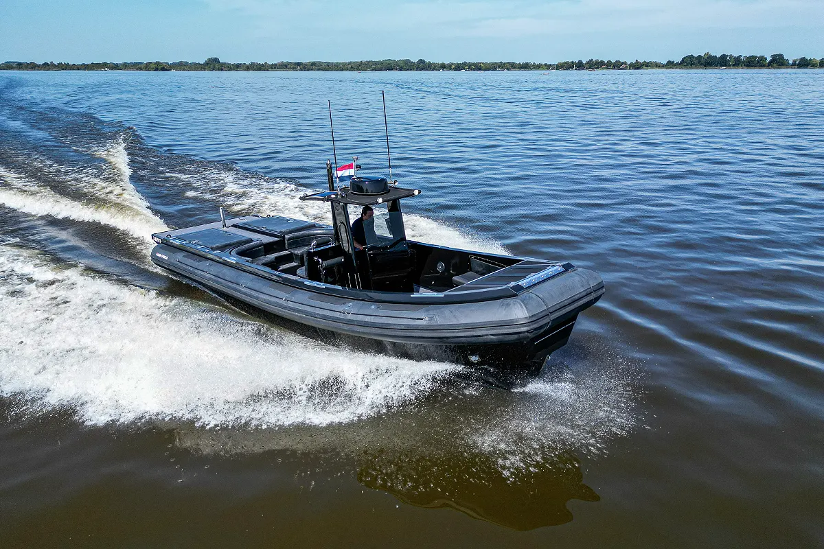 Blue Spirit 1050 RIB Tender 3