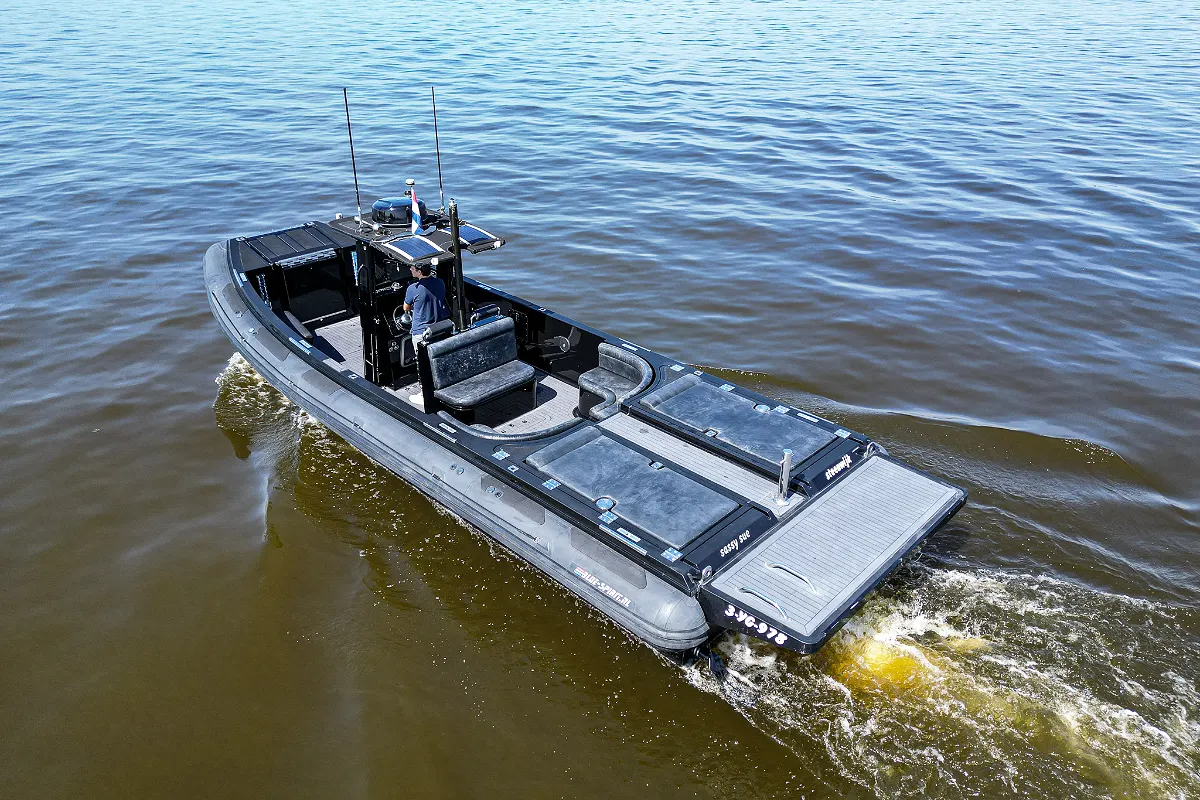 Blue Spirit 1050 RIB Tender 16