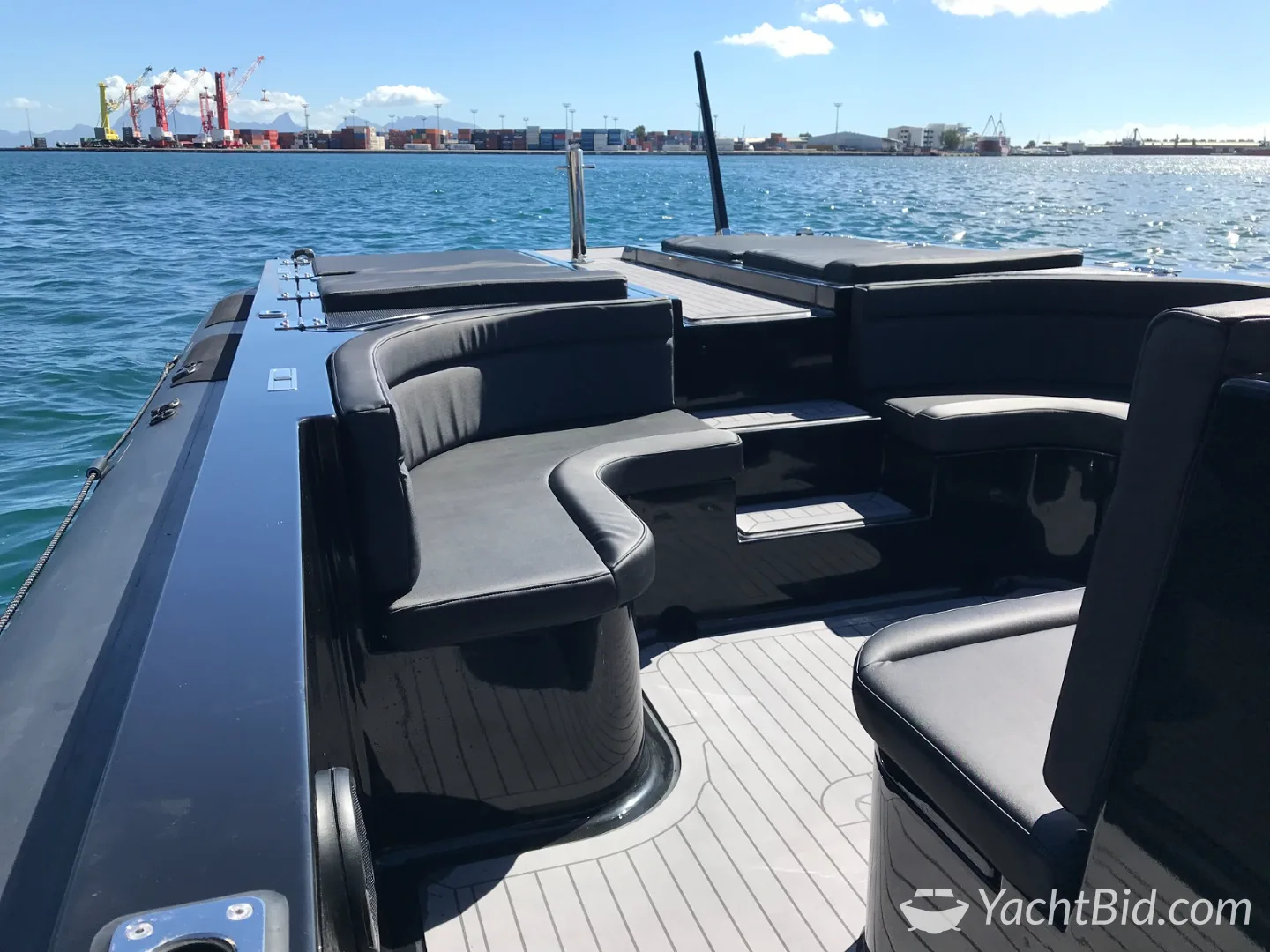 Blue Spirit 1050 RIB Tender motorjacht – foto 4 – kavel bij YachtBid, Loosdrecht