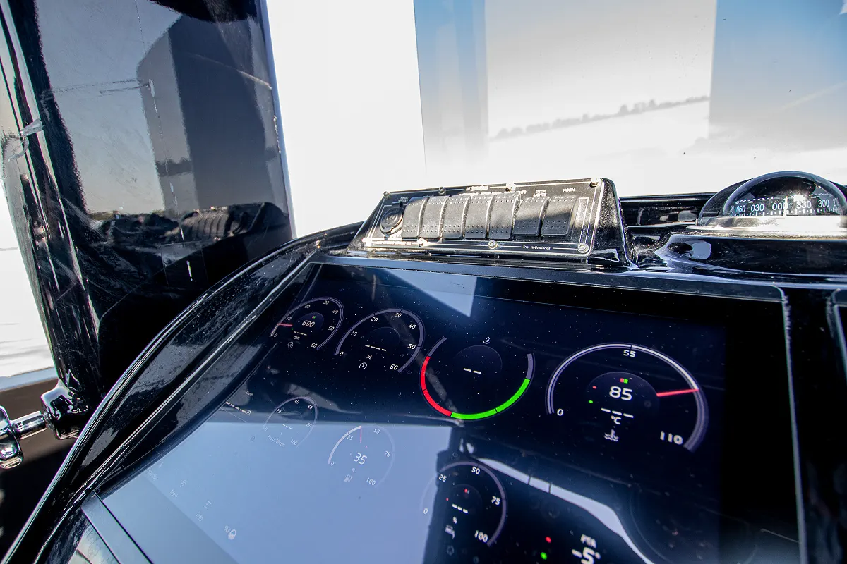Blue Spirit 1050 RIB Tender 77