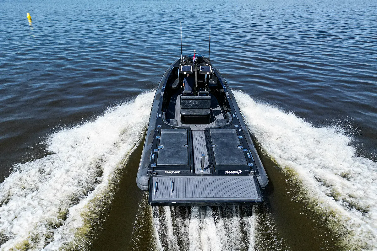 Blue Spirit 1050 RIB Tender 35