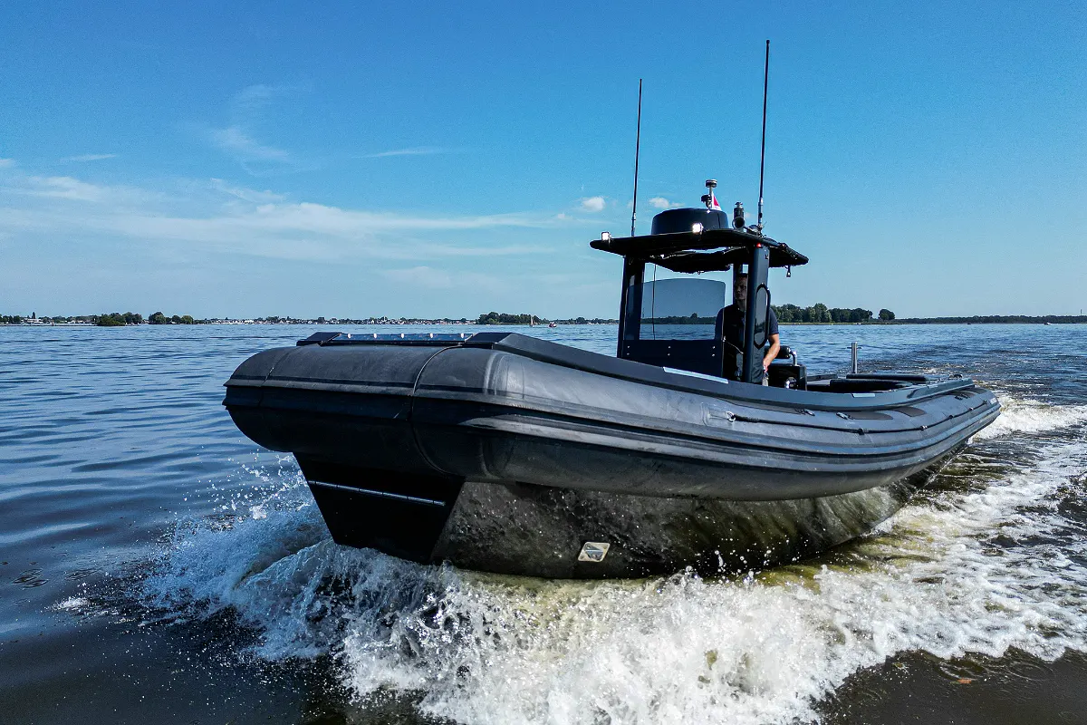 Blue Spirit 1050 RIB Tender 20