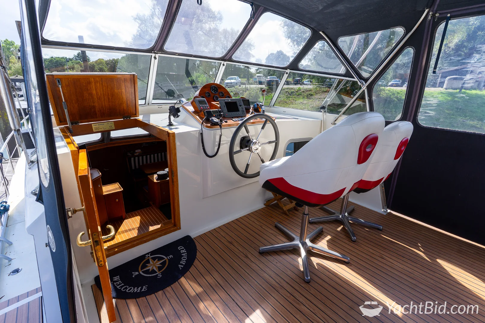 Vripack Trawler 1150 motorjacht – foto 2 – kavel bij YachtBid, Alem