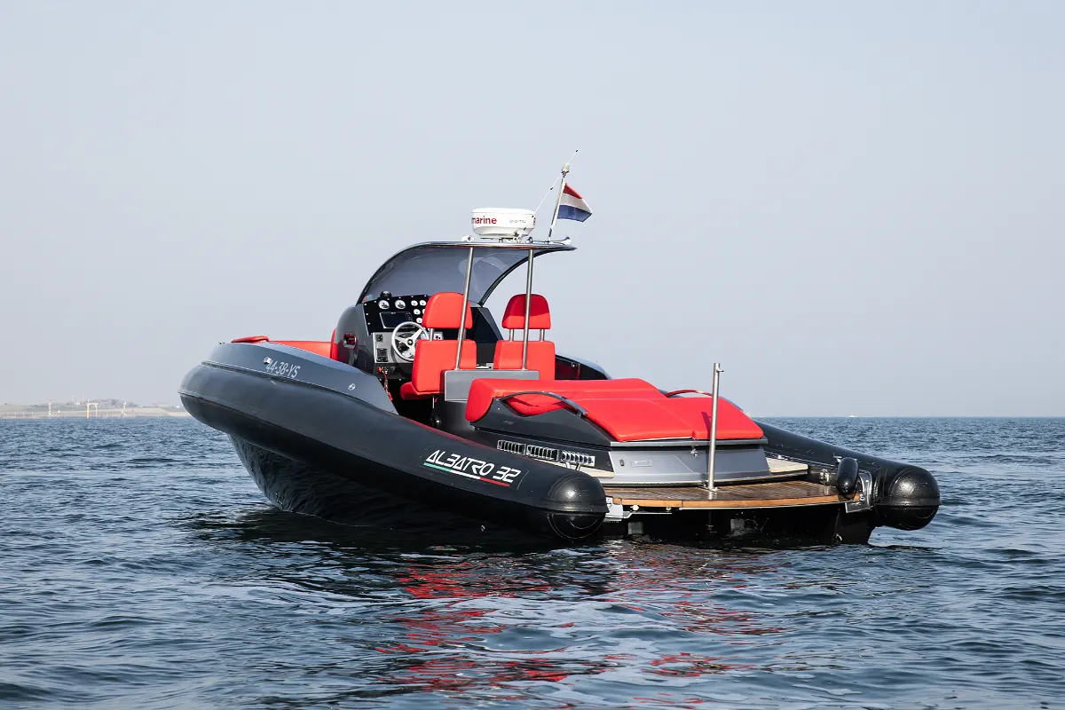 Albatro Racing 32 43