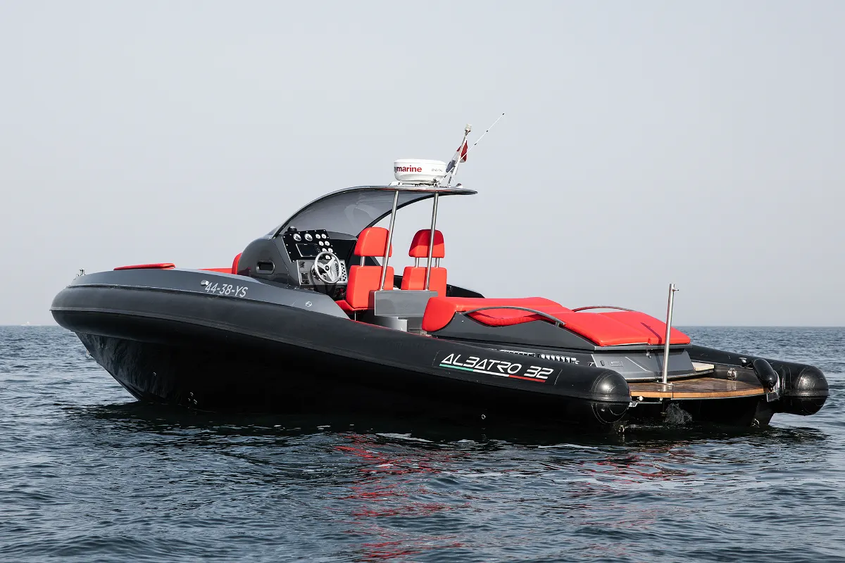 Albatro Racing 32 44