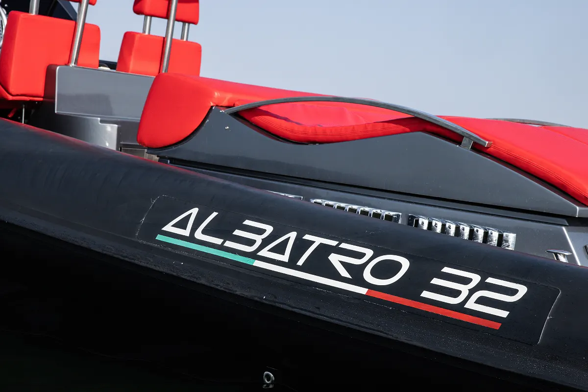 Albatro Racing 32 14