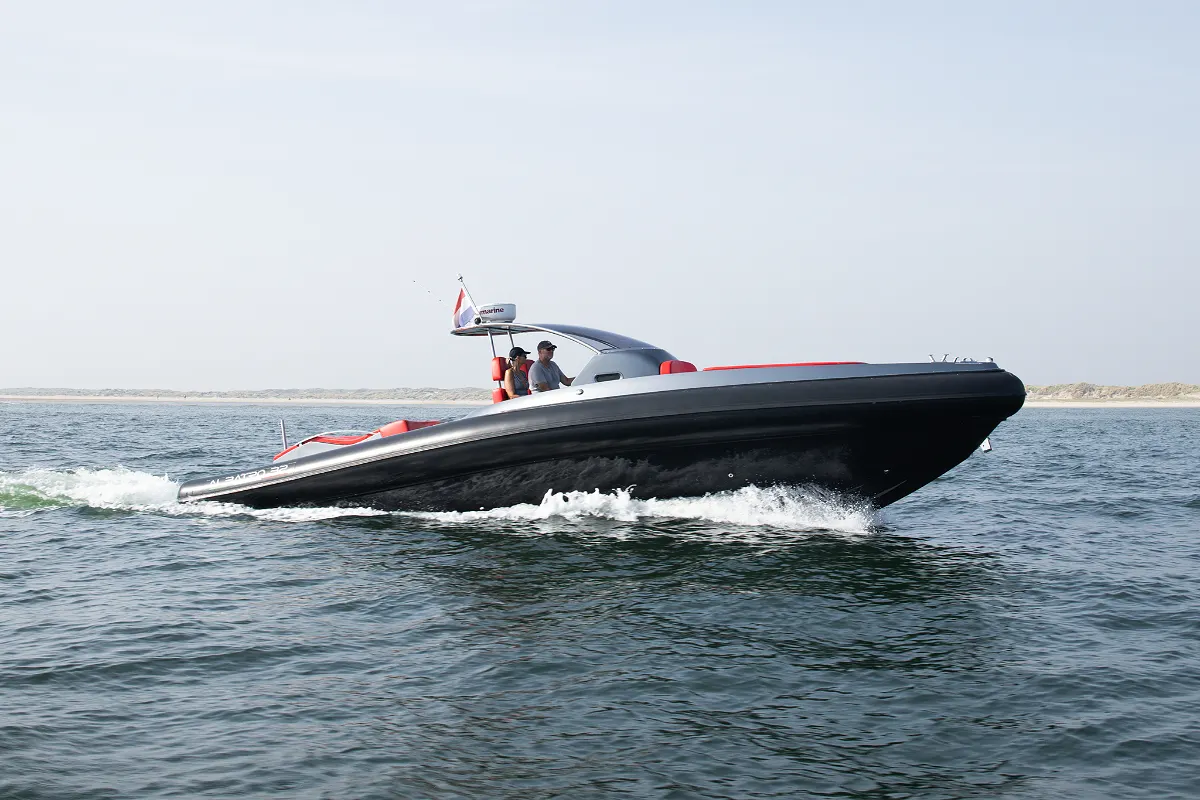 Albatro Racing 32 41