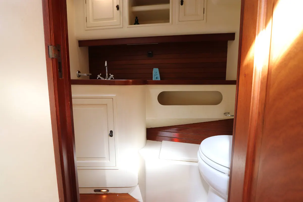 Lunstroo Schooner 77
