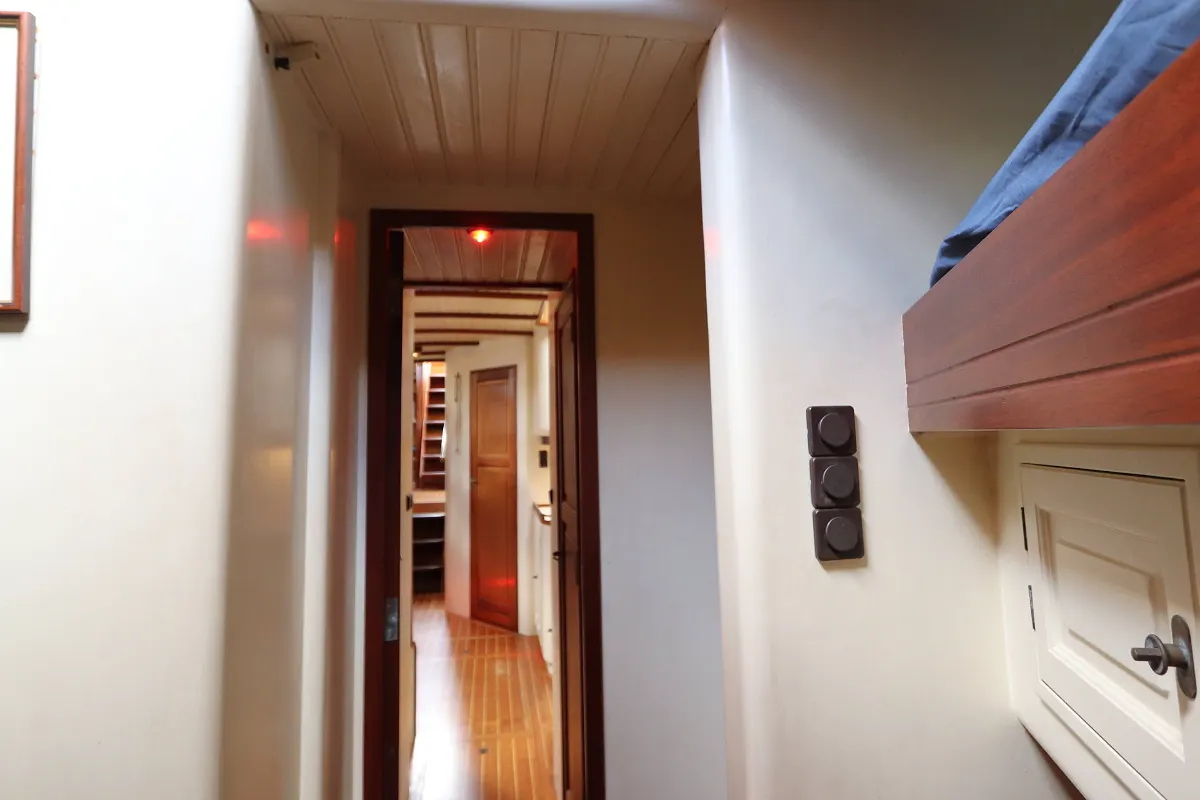 Lunstroo Schooner 92