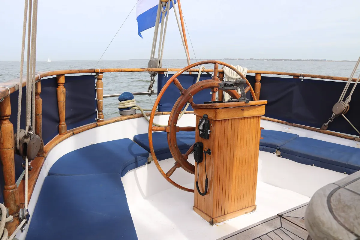 Lunstroo Schooner 16