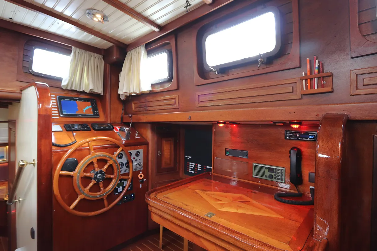 Lunstroo Schooner 85