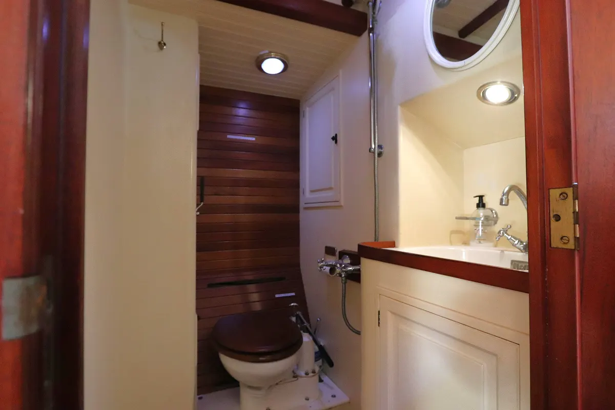 Lunstroo Schooner 73
